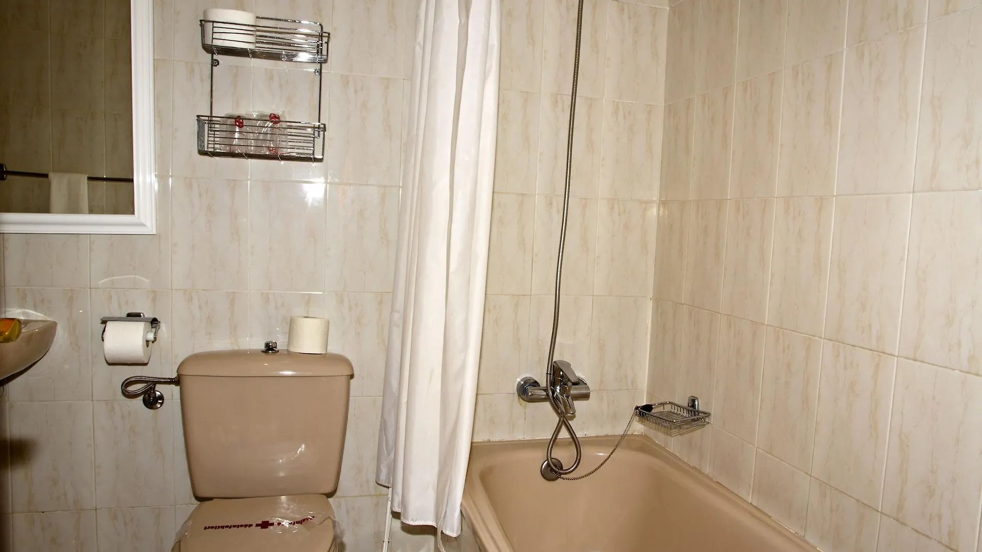 ***  فندق Fairways Club غولف ديل سور إسبانيا